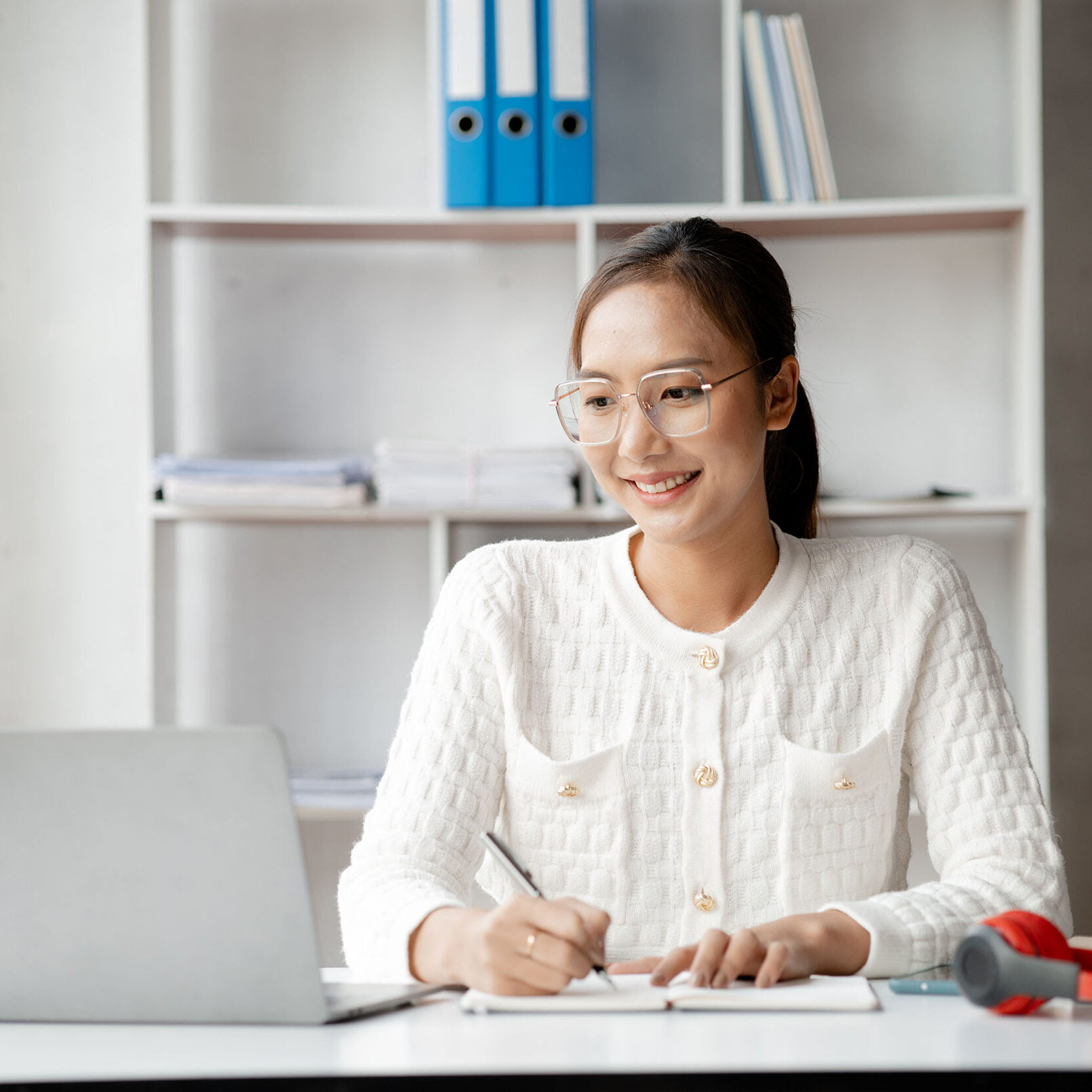 cropped a businesswoman is checking company financial docu 2023 11 27 05 31 18 utc 2